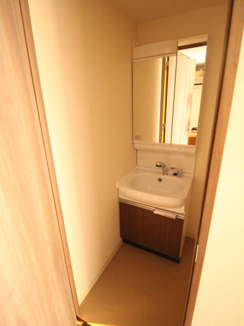 洗面 プレサンス三宮ポルト（1202）