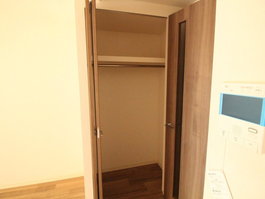 収納 プレサンス三宮ポルト（1202）