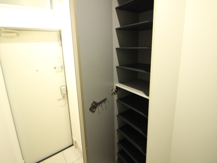 靴箱 RRK　SQUARE　引野町