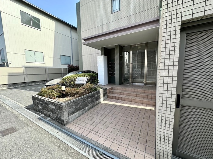 エントランス部分 ラ・エスペランサ