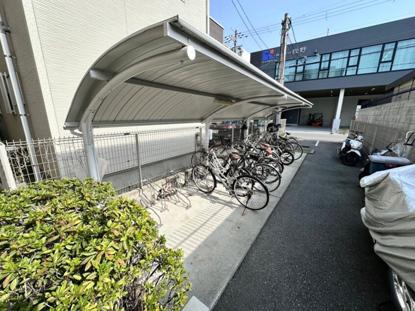 駐輪場 ラ・エスペランサ