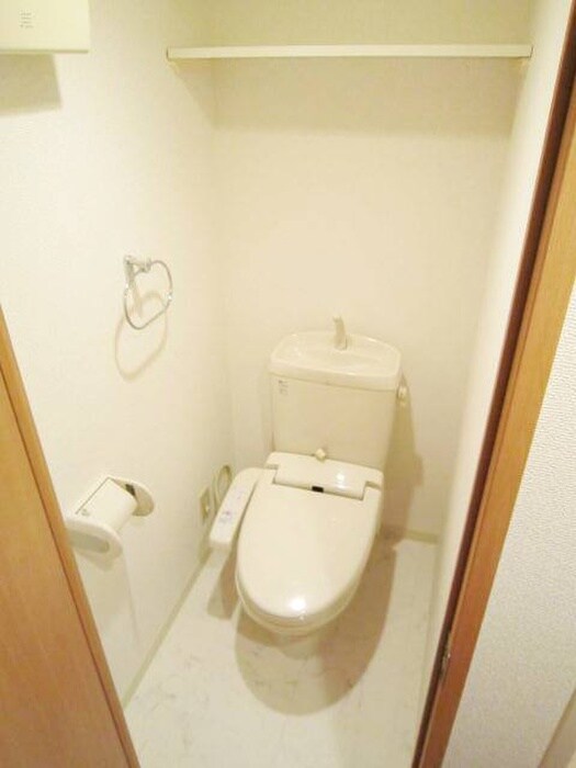 トイレ ｴｽﾃﾑｺ-ﾄ新大阪Ⅴｿﾚｯｸｽ（７０６）