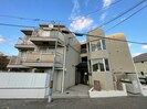 カ－サ逆瀬川の外観