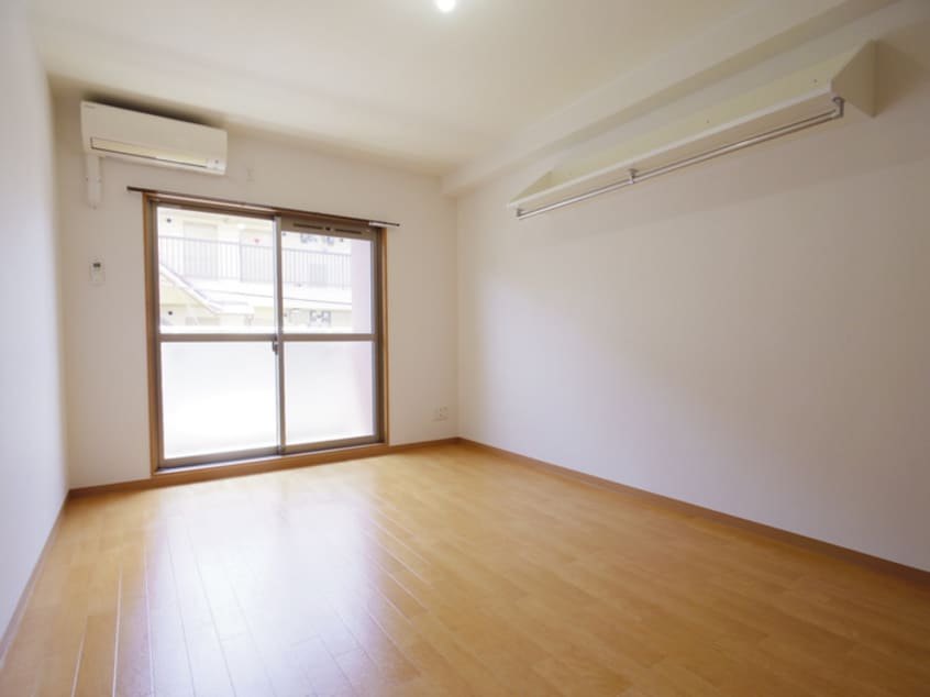 居室 メゾンビロング