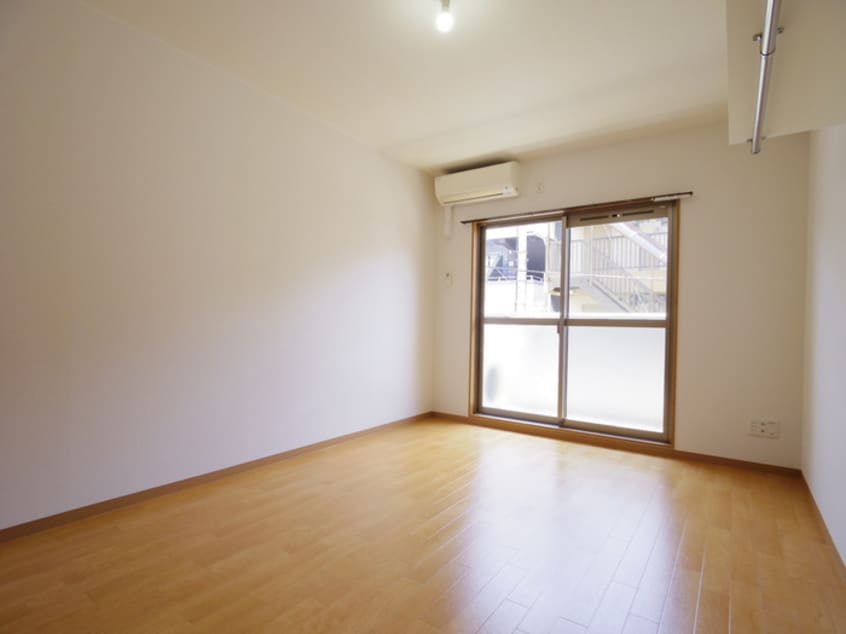 居室 メゾンビロング