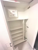 靴箱 ｴｽﾘｰﾄﾞ新大阪ﾗｳﾞｧｰｸﾞ(305)