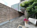 エントランス部分 アテナリ－右京