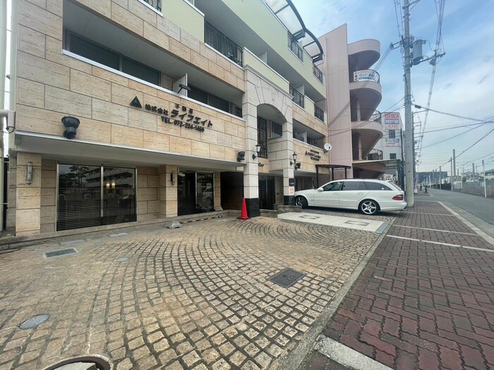 駐車場 メープルコート
