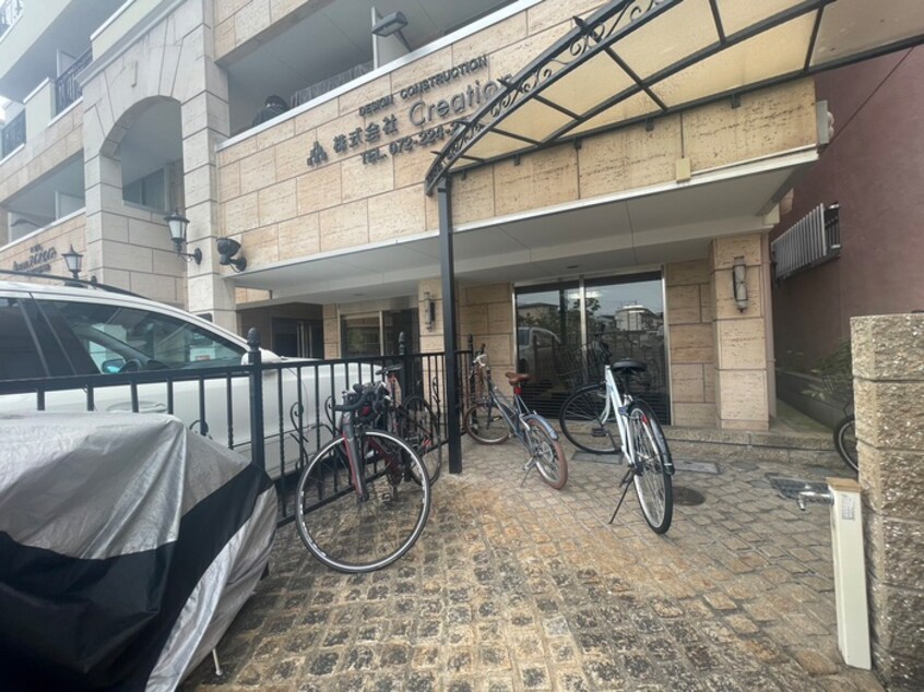 駐輪場 メープルコート