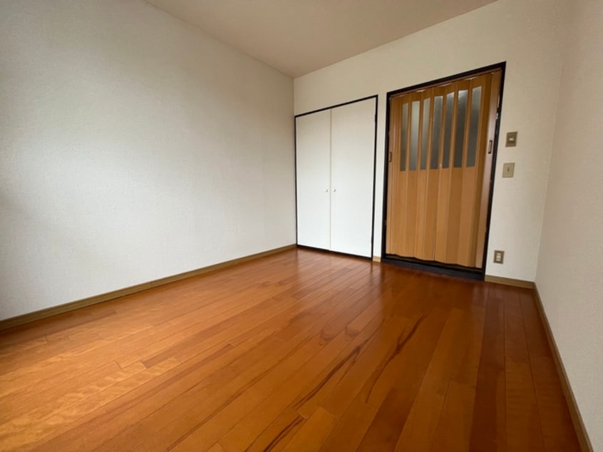 居室 コート舟木