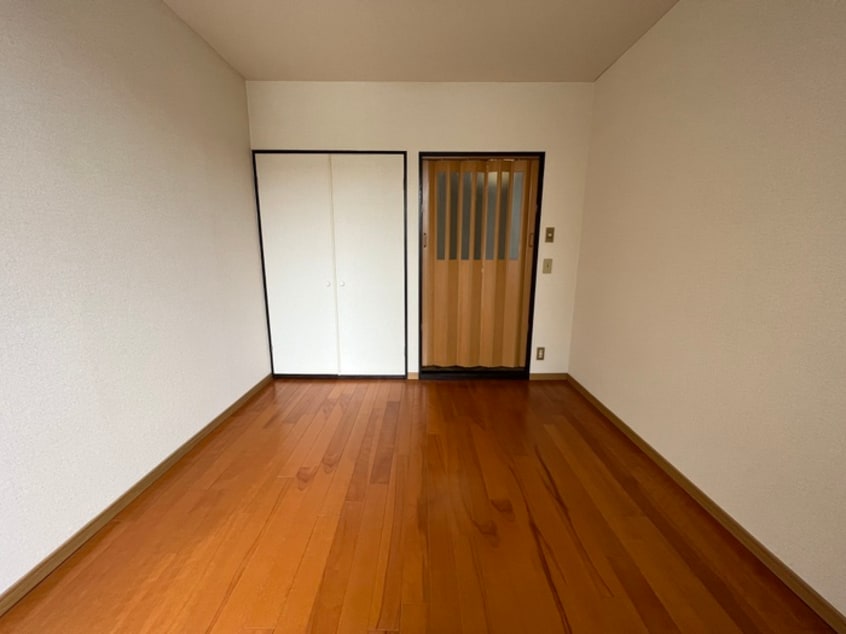 居室 コート舟木