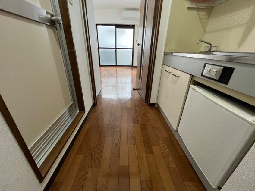 廊下 プレステ－ジ岩本