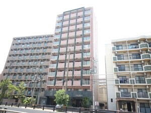ﾗﾗﾌﾟﾚｲｽ新大阪ｼｴｽﾀ(1002)