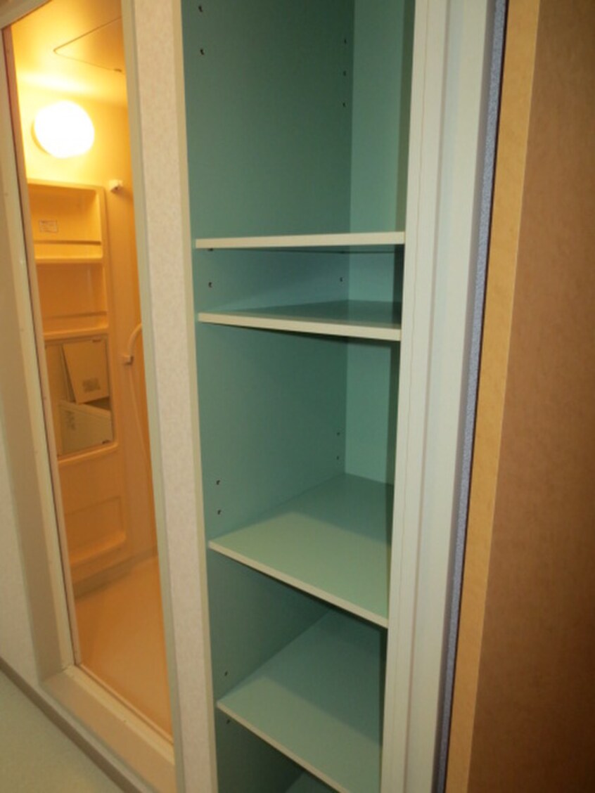 収納 プライムハイツ南花田