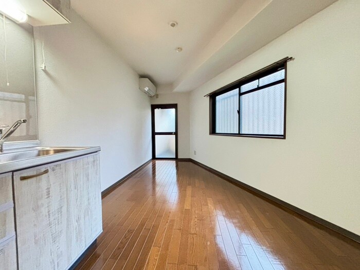 居室 サンプラザ三越