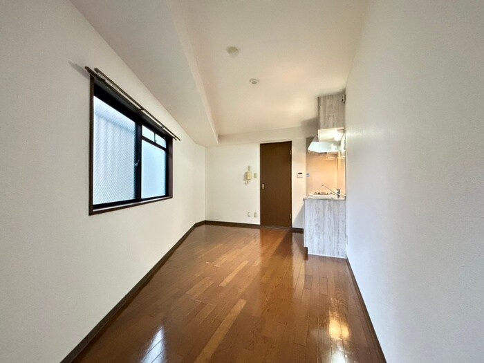 居室 サンプラザ三越