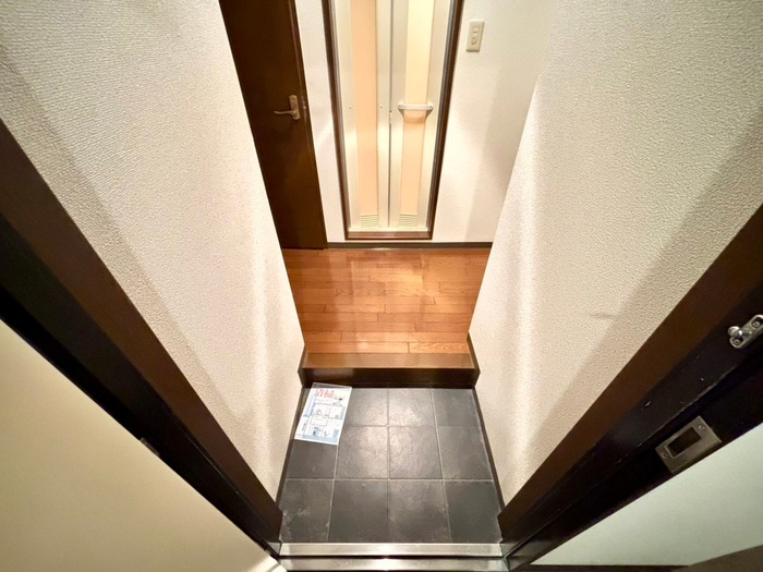 玄関 サンプラザ三越