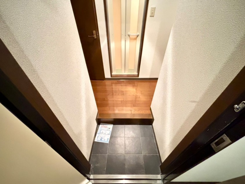 玄関 サンプラザ三越