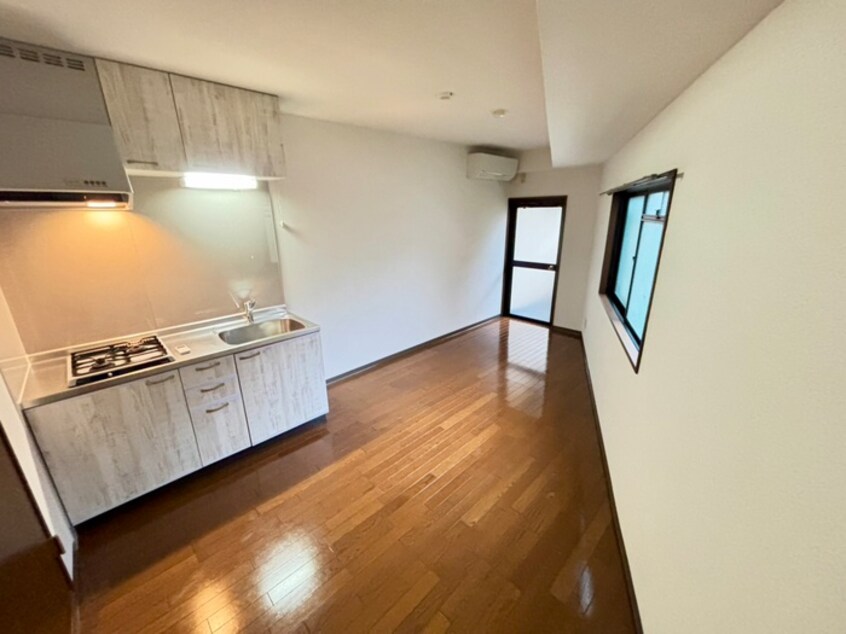 居室 サンプラザ三越