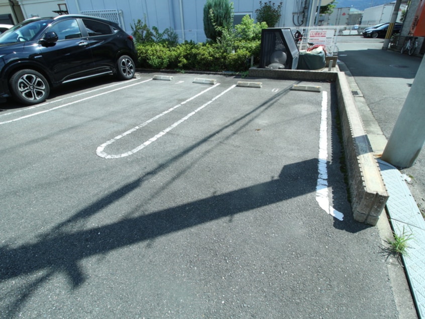 駐車場 グラ－ス・ジェルメ