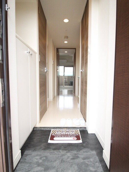 玄関 ﾗﾗﾌﾟﾚｲｽ新大阪ｼｴｽﾀ(404)