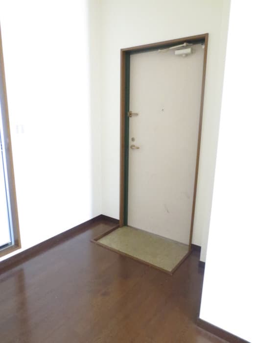 玄関 リーガルメゾン西冠Ⅰ