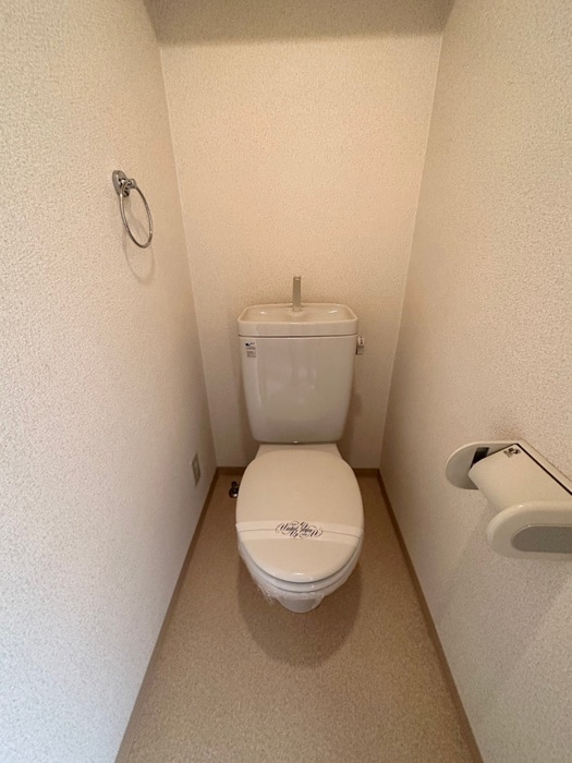 トイレ ヒ－リングコ－ト御所西