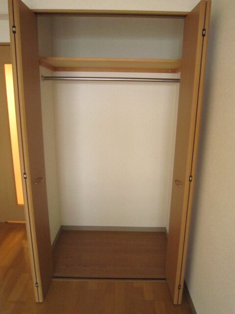 収納 ヒ－リングコ－ト御所西