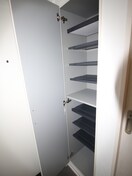 靴箱 ＣＲＡＳＴＩＮＥ大蓮北４丁目Ｃ