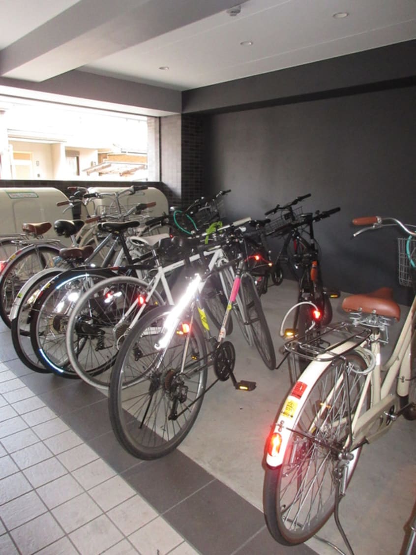 駐輪場 フラッティ千本今出川