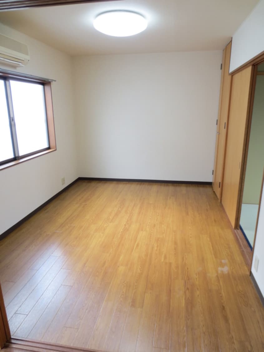 居室 片山ハイツ