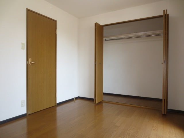 居室 ラピスハイツ