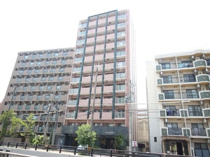 ﾗﾗﾌﾟﾚｲｽ新大阪ｼｴｽﾀ(205)