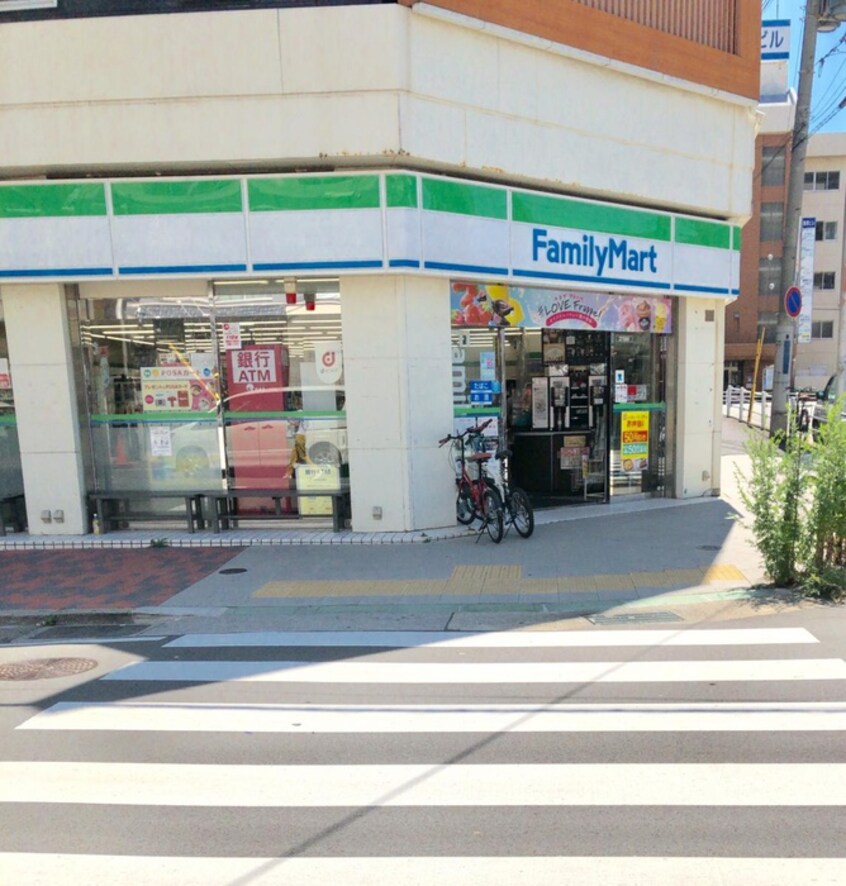 ファミリーマートJR鷹取駅前店(コンビニ)まで280m サニ－コ－ト鷹取