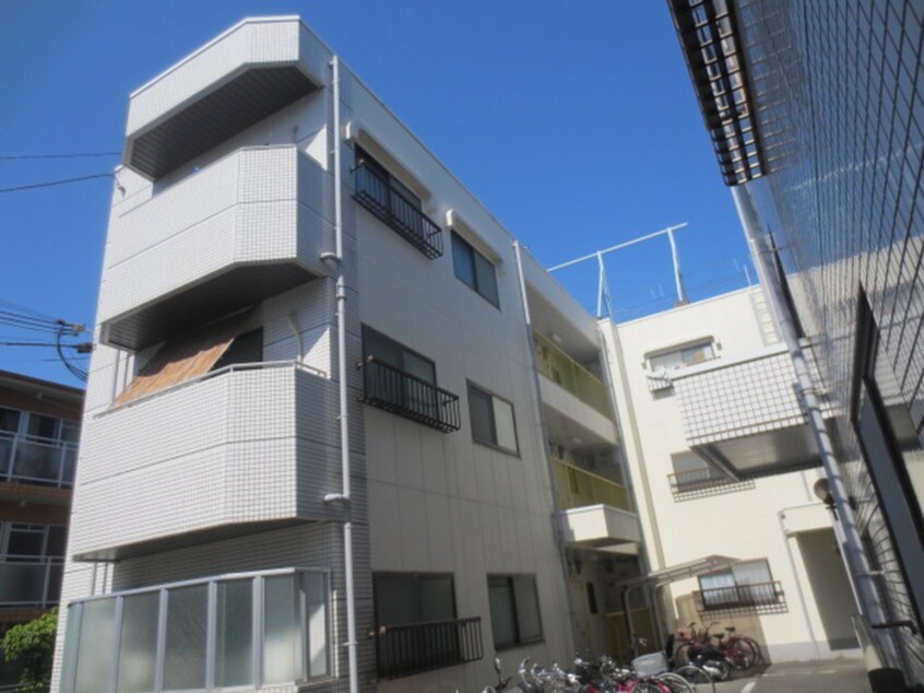 エントランス部分 スタジオ・ラ・マンタ曽根