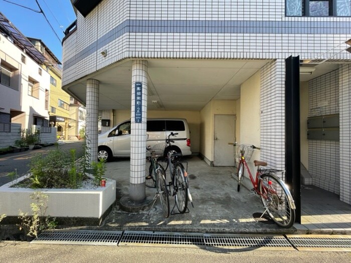 駐輪場 シャローム高柳