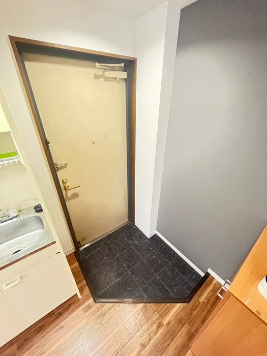 玄関 アデレード長田