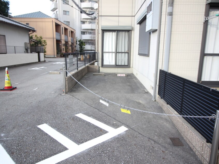 駐車場 シャーメゾン北夙川