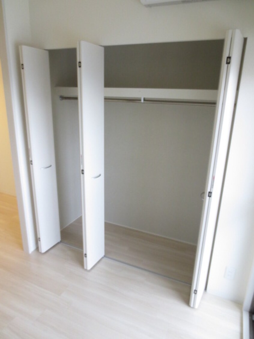 収納 Ｌa　ＣＡＳＡ京橋