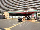 セブンイレブン大阪三国本町3丁目店(コンビニ)まで190m ﾌｧﾐｰﾙﾊｲﾂ北大阪Ⅰ号棟(523)