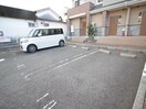 駐車場 シャン・ド・フル－ル雅