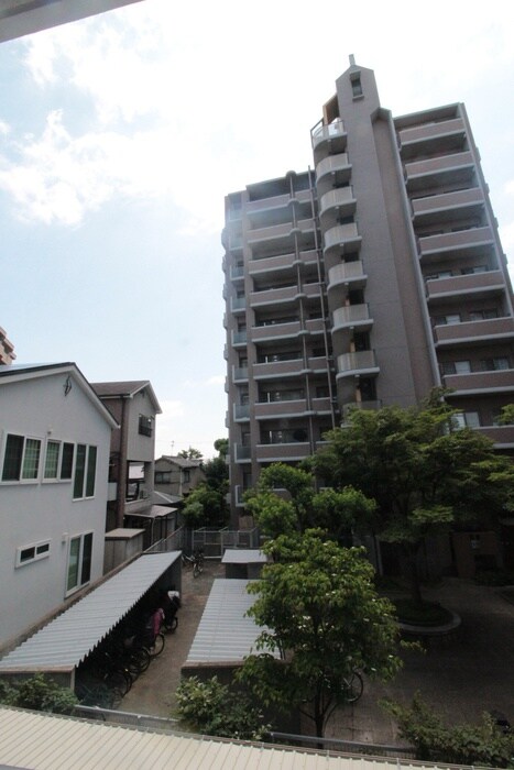 室内からの展望 ﾌﾟﾛｳﾞｨｽﾀ新大阪ｲｰｽﾄｹﾞｰﾄ(203)