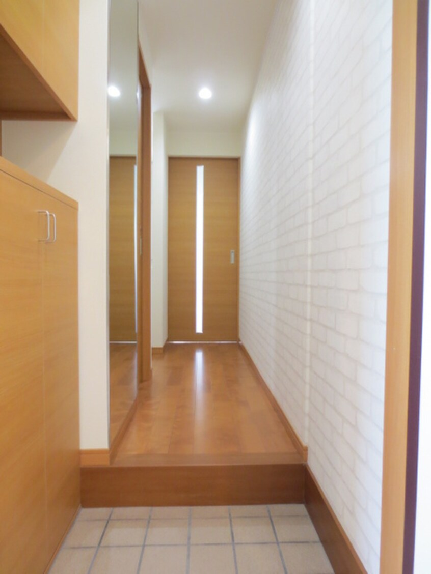 玄関 アマデウス萬壽寺葛野大路