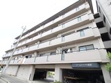 カ－ムハイツ３番館