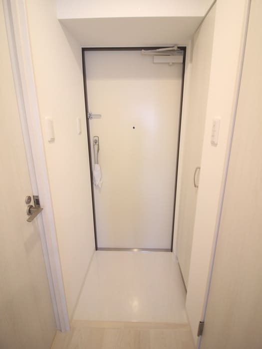 玄関 アートレジデンス吉野