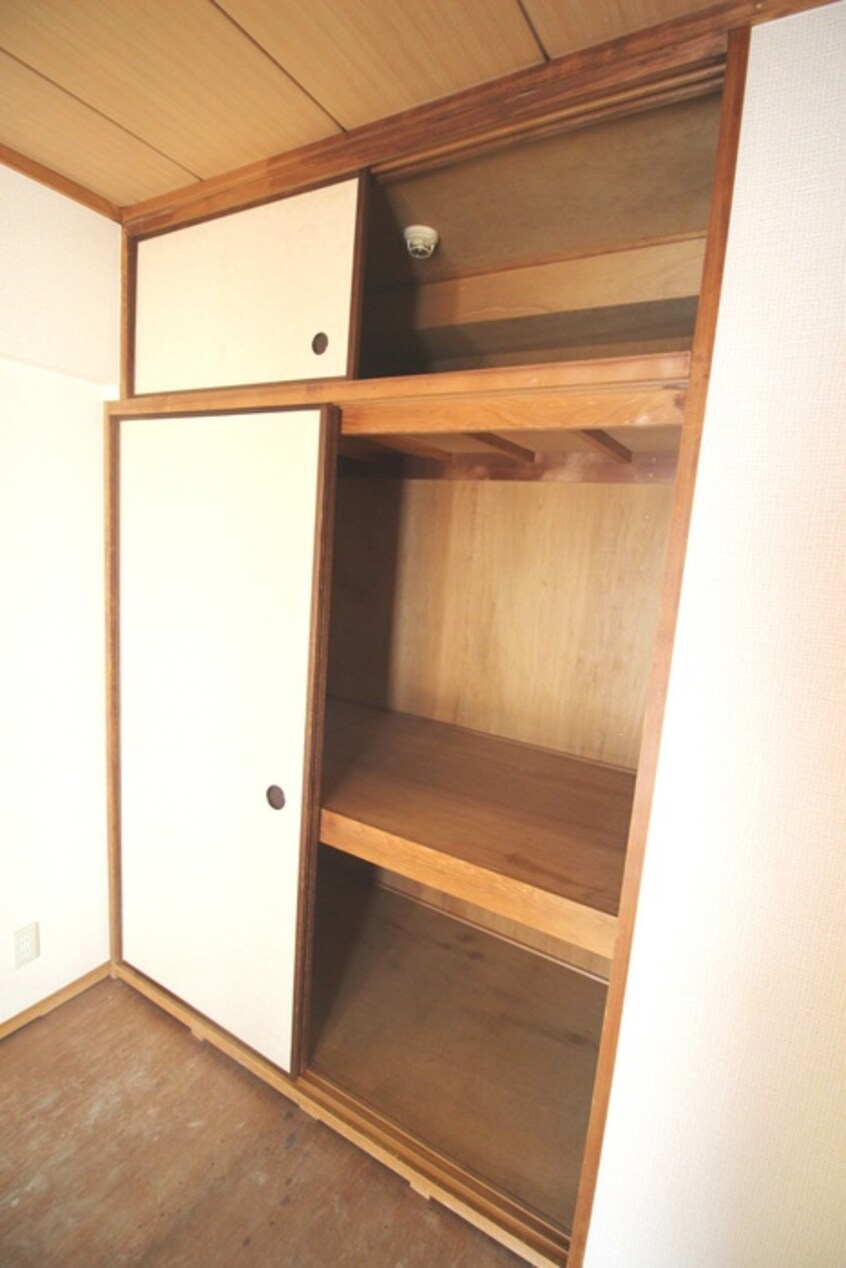 収納 第２サンハイツ