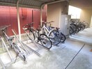 駐輪場 ｴｽﾃﾑｺ-ﾄ新大阪Ⅴｿﾚｯｸｽ（９０１）