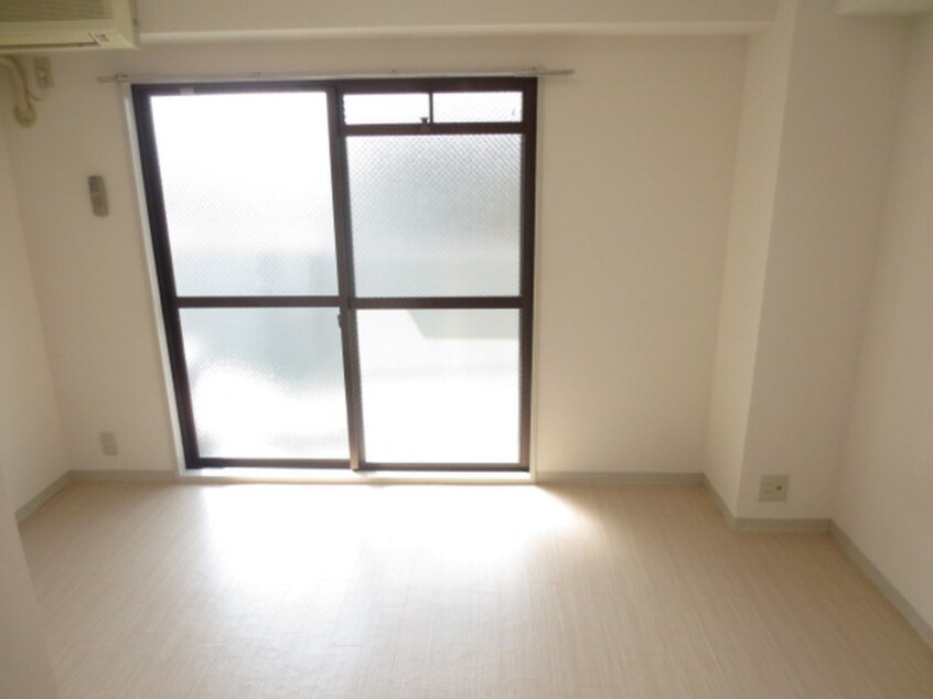 居室 ポコアポコ甲子園口メゾン