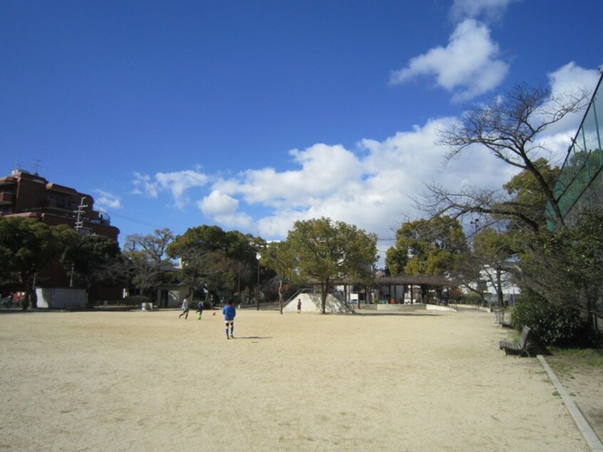 御代開公園(公園)まで300m シャルマンフジ甲子園口壱番館