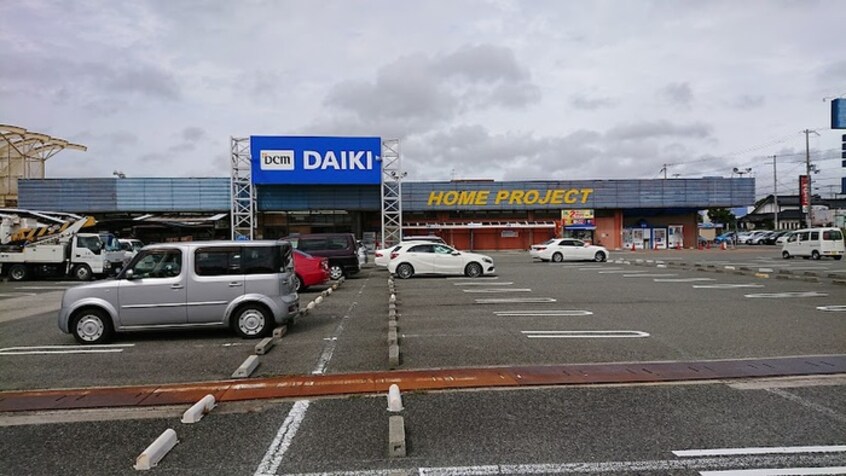 ダイキ(電気量販店/ホームセンター)まで1000m ハイツメルシ－